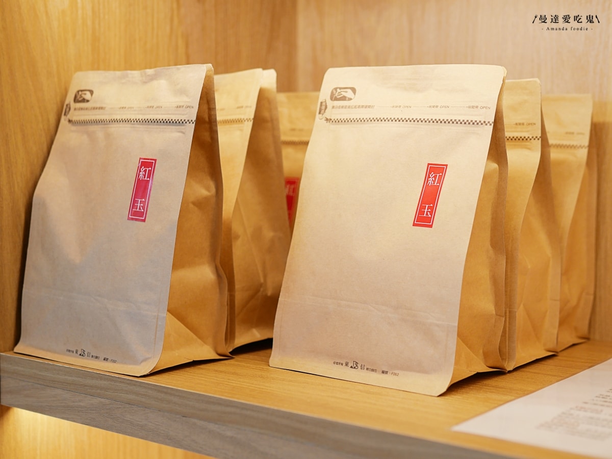 南投竹山美食｜拜拜完直接開吃「豪客窯烤雞 紫南宮店」皮脆肉嫩的高溫窯烤雞迷人飄香，澎湃辦桌料理一次滿足！紫南宮美食推薦｜竹山甕仔雞推薦