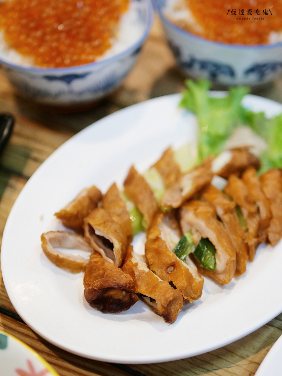 台南東區美食｜熱炒、燒烤一次滿足「府城騷烤家」成大學生與在地人晚餐宵夜愛店，鮭魚卵豬油拌飯太邪惡！成大美食推薦｜台南東區美食