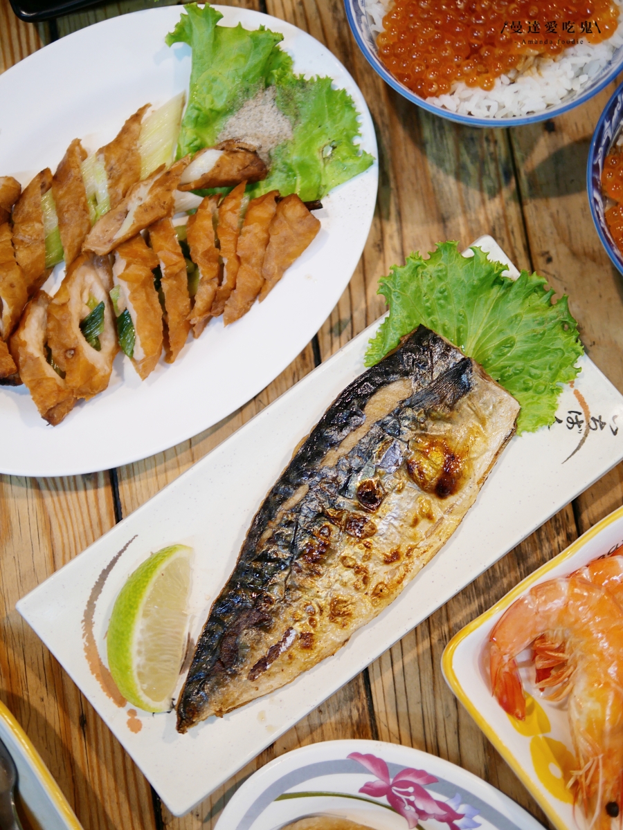 台南東區美食｜熱炒、燒烤一次滿足「府城騷烤家」成大學生與在地人晚餐宵夜愛店，鮭魚卵豬油拌飯太邪惡！成大美食推薦｜台南東區美食