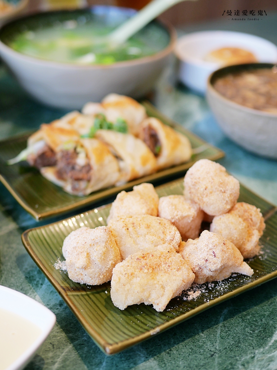 安平家樂福旁的人氣北方麵食「酥香居北方精緻食府安平店」質感系用餐空間，連甜點都讓人驚喜！台南中西區美食｜台南聚餐推薦