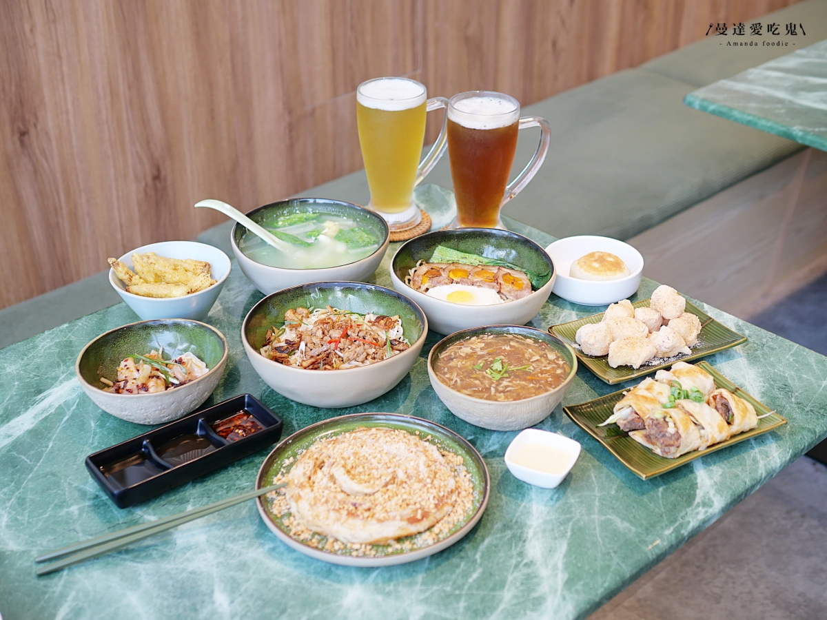 安平家樂福旁的人氣北方麵食「酥香居北方精緻食府安平店」質感系用餐空間，連甜點都讓人驚喜！台南中西區美食｜台南聚餐推薦