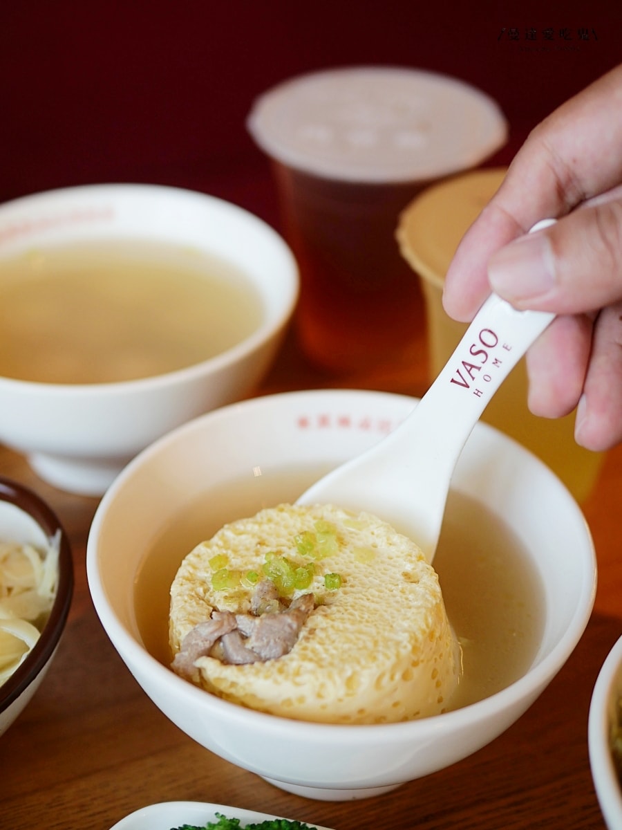 台南最美台式小吃店!米其林必比登推薦肉燥飯「VASO弘肉燥飯舖 安平店」限量腿庫飯、蒸蛋湯必點!台南美食推薦|安平美食推薦 - 第17張圖 台南最美台式小吃店!米其林必比登推薦肉燥飯「VASO弘肉燥飯舖 安平店」限量腿庫飯、蒸蛋湯必點!台南美食推薦|安平美食推薦