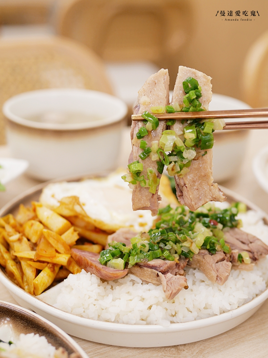 嘉義美食推薦｜舒適用餐空間搭配鮮嫩鵝肉料理「偶鵝嚐嚐台林店」必點糖燻鵝肉與炸鵝蛋！嘉義便當推薦｜嘉義外送推薦