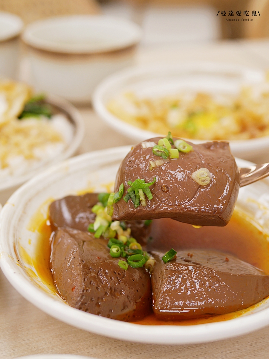 嘉義美食推薦｜舒適用餐空間搭配鮮嫩鵝肉料理「偶鵝嚐嚐台林店」必點糖燻鵝肉與炸鵝蛋！嘉義便當推薦｜嘉義外送推薦