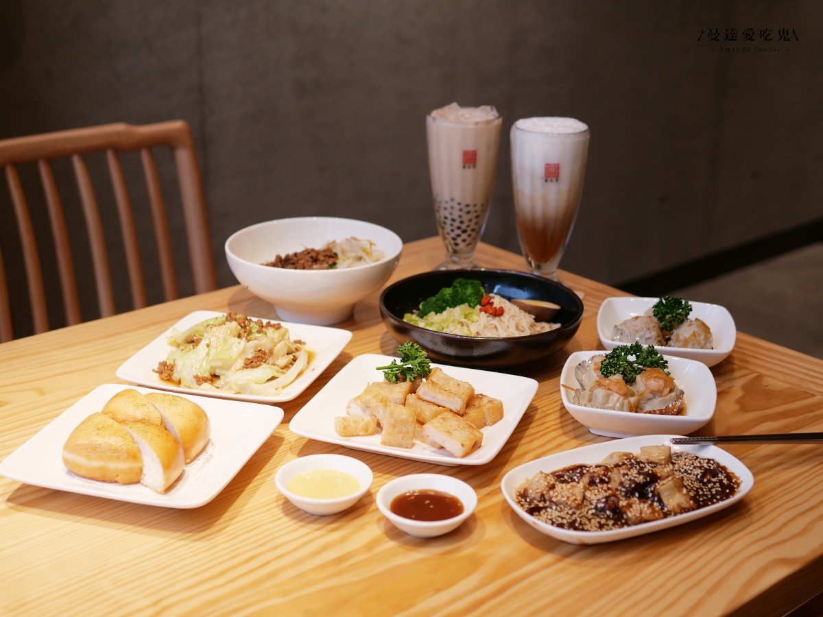 高雄鹽埕美食推薦「春水堂駁二店」進駐百年港區倉庫，珍珠奶茶創始品牌必點功夫麵、蘿蔔糕與經典茶點一次開箱！駁二美食推薦｜駁二聚餐推薦
