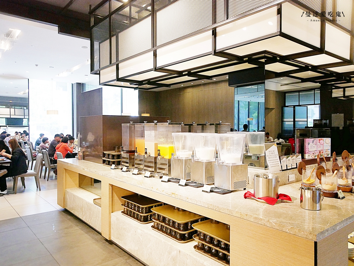 台南吃到飽推薦｜人氣台南飯店自助餐推薦「煙波大飯店台南館 食東西自助餐廳」必吃台南牛肉湯、多國料理一次滿足！台南中西區美食｜台南吃到飽推薦
