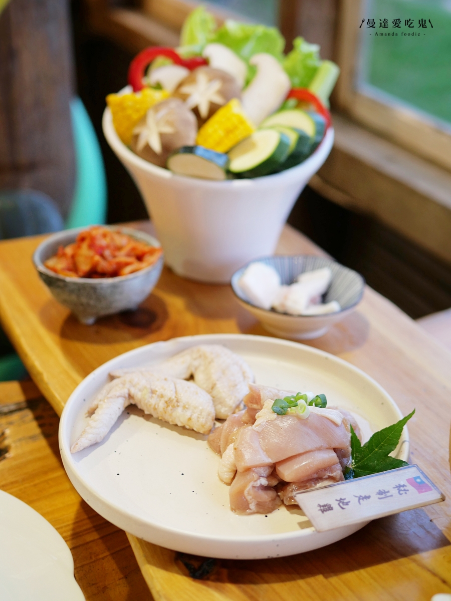 苗栗大湖住宿推薦「雲霧灣灣一泊四食懶人露營」開箱，山景第一排豪華帳篷、海陸燒烤晚餐、下午茶宵夜一次滿足！苗栗旅遊推薦｜苗栗露營推薦